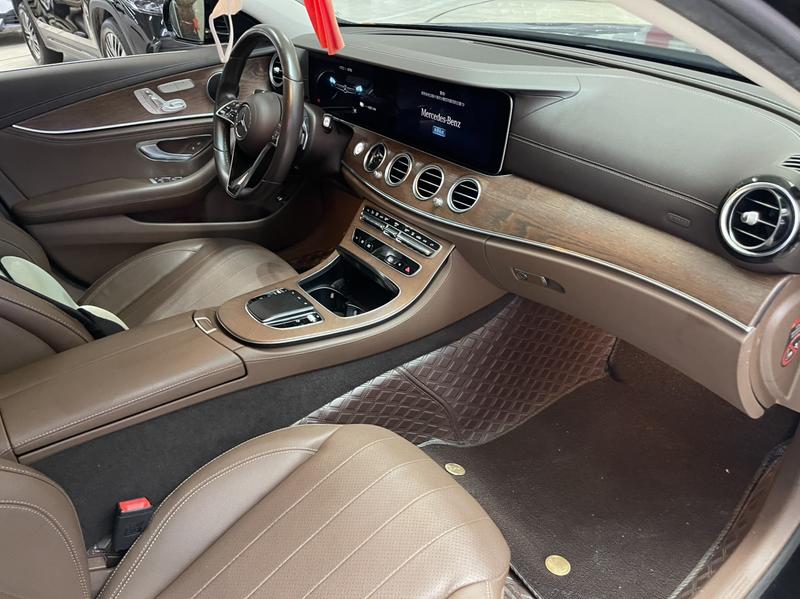 Mercedes-Benz E-Class Hybrid, 2023 — фото 6 из 10