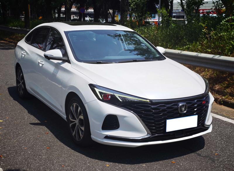 Changan Eado Plus, 2021 — фото 3 из 10