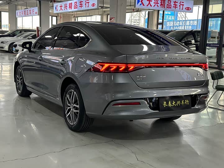 BYD Qin Plus, 2023 — фото 5 из 10