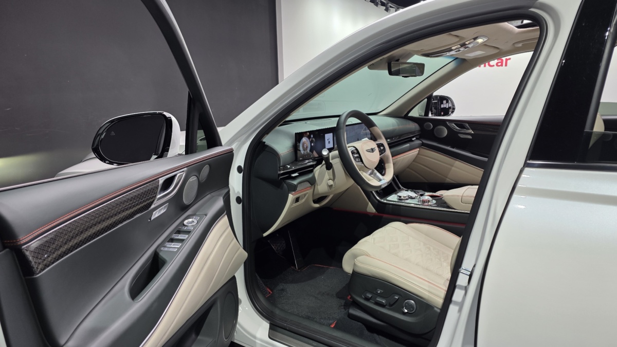 Genesis GV80, 2023 — фото 10 из 12