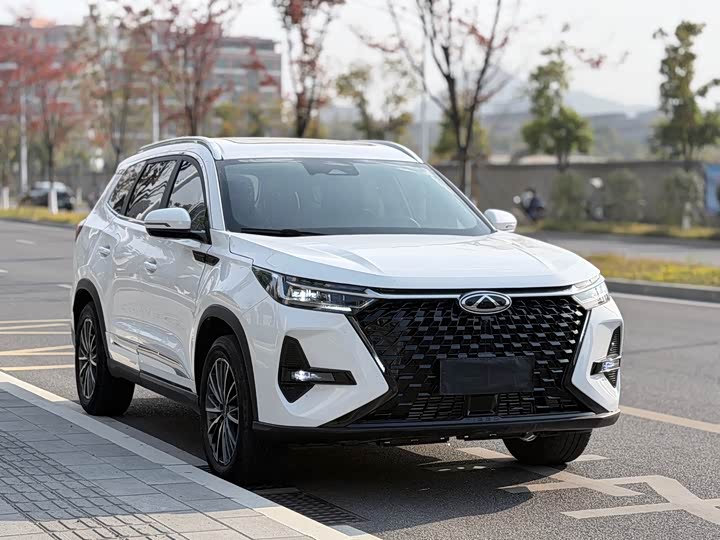 Chery Tiggo 8 Pro, 2023 — фото 3 из 12