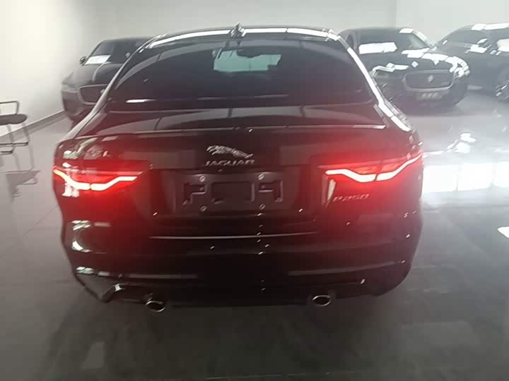 Jaguar XE L, 2023 — фото 6 из 9