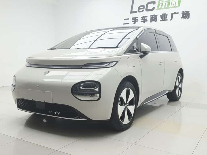 Baojun Yunduo, 2024 — купить в Саратове под ключ