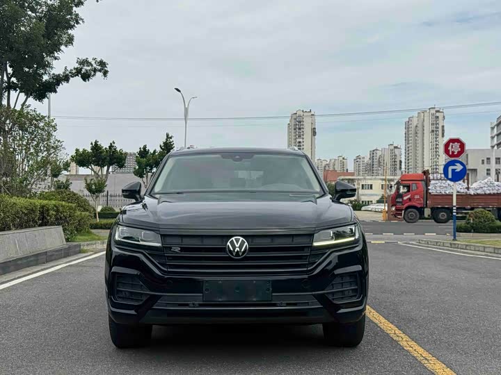 Volkswagen Touareg, 2022 — фото 2 из 9
