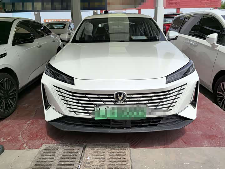 Changan Eado EV, 2025 — фото 2 из 9