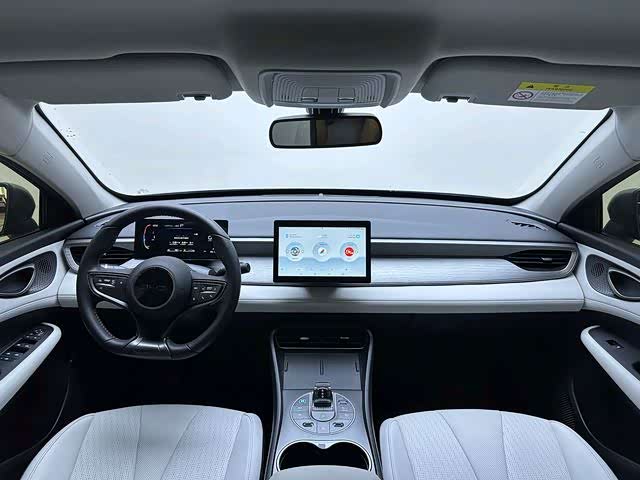 BYD Seal 05 DM-i Hybrid, 2025 — фото 6 из 9