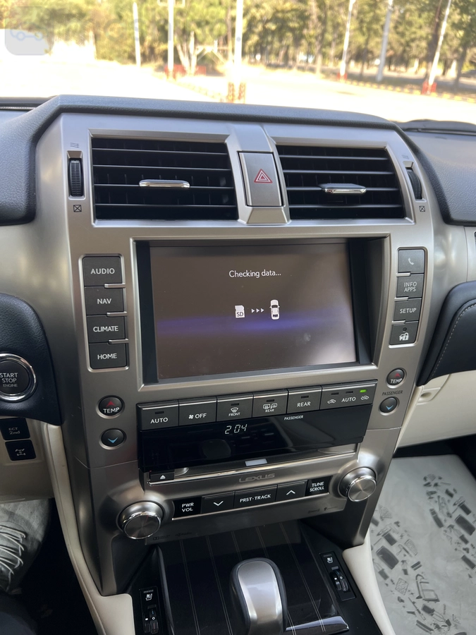 Lexus GX, 2021 — фото 11 из 12