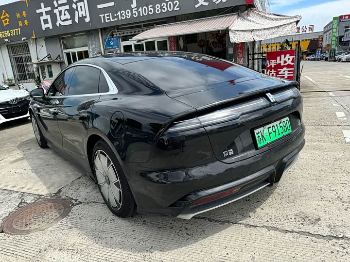 BYD Yangwang U7, 2025 — фото 9 из 9