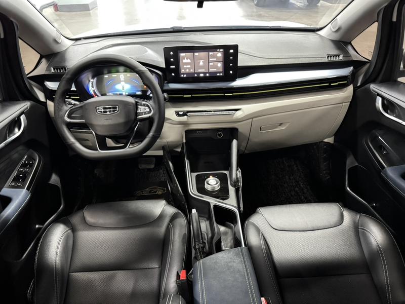 Geely Geometry EX3, 2021 — фото 8 из 12