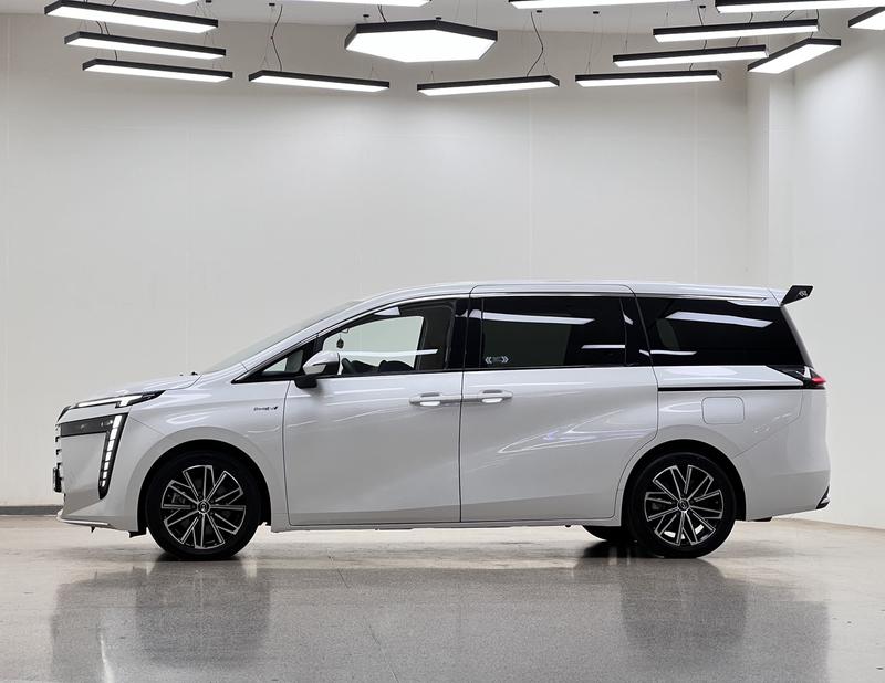 GAC Trumpchi E8, 2024 — фото 4 из 12