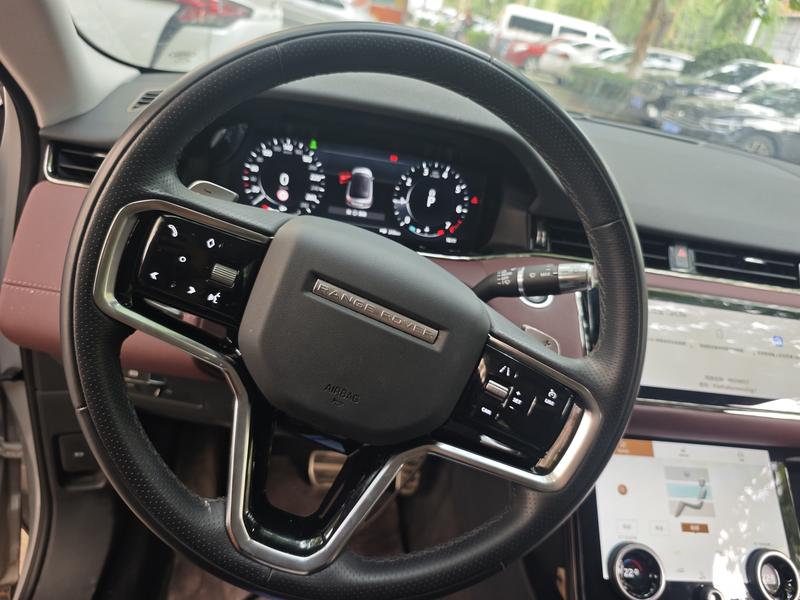 Land Rover Range Rover Evoque L, 2022 — фото 11 из 12