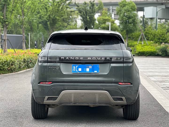 Land Rover Range Rover Evoque L, 2023 — фото 5 из 9