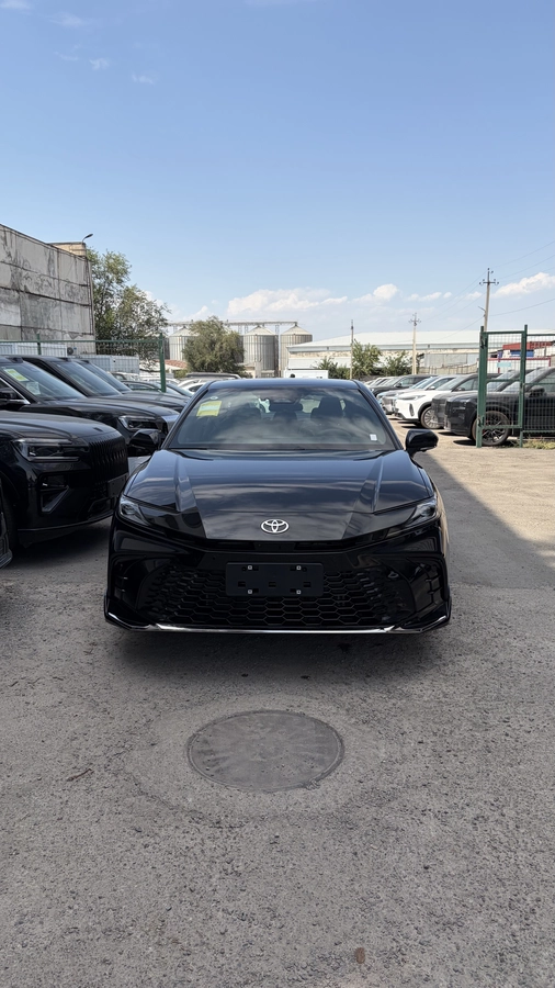 Toyota Camry, 2026