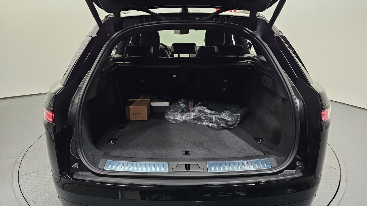 Land Rover Range Rover Velar, 2025 — фото 10 из 12