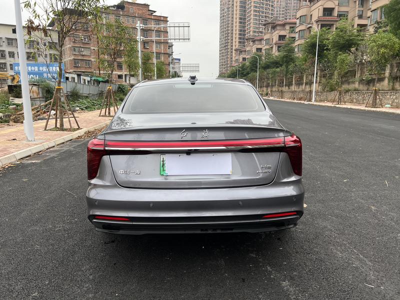 Hongqi H5 Hybrid, 2025 — фото 6 из 12