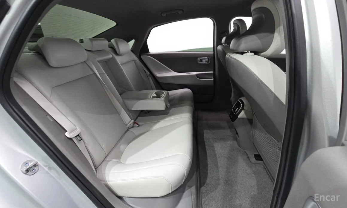 Hyundai Ioniq 6, 2023 — фото 12 из 12