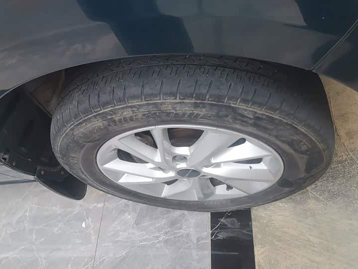 Dongfeng Forthing Lingzhi Plus, 2021 — фото 6 из 9