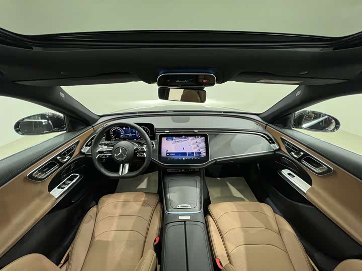 Mercedes-Benz E-Class, 2026 — фото 9 из 9