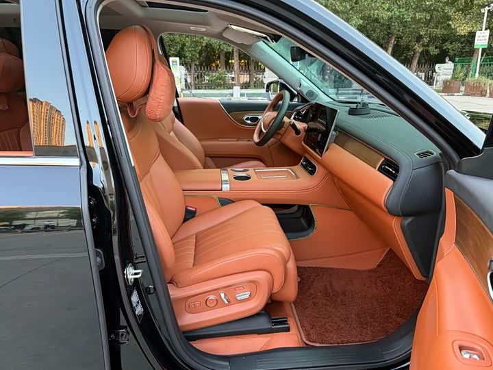 GAC Trumpchi S9, 2025 — фото 7 из 9