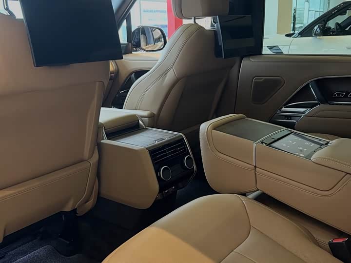 Land Rover Range Rover, 2025 — фото 5 из 9