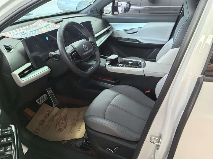 Changan UNI-T, 2023 — фото 7 из 9