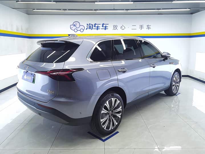 Hongqi HS6 Hybrid, 2025 — фото 3 из 9