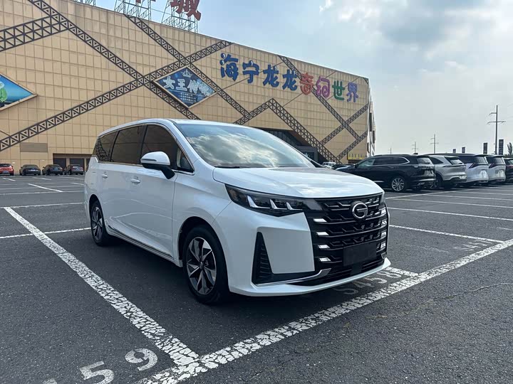 GAC Trumpchi M6, 2022 — фото 2 из 9