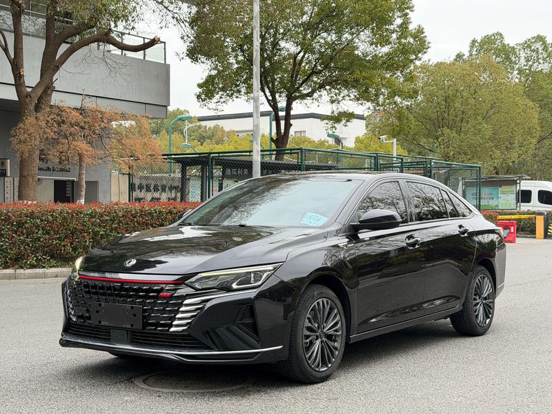 Dongfeng Aeolus Yixuan Max, 2023 — купить в Самаре под ключ