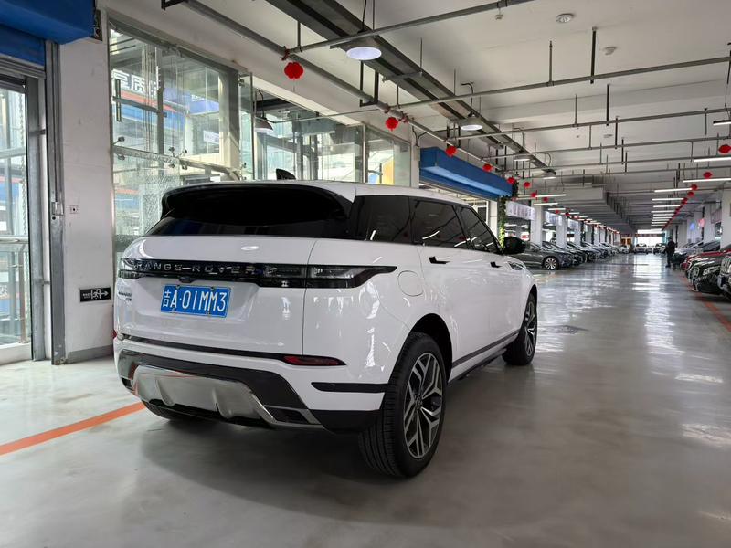 Land Rover Range Rover Evoque L, 2022 — фото 6 из 10