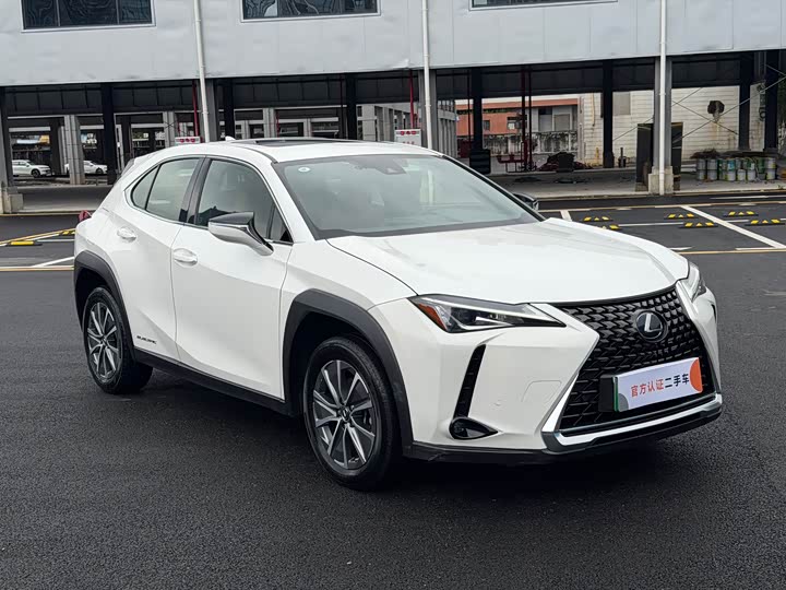 Lexus UX Hybrid, 2022 — фото 3 из 9