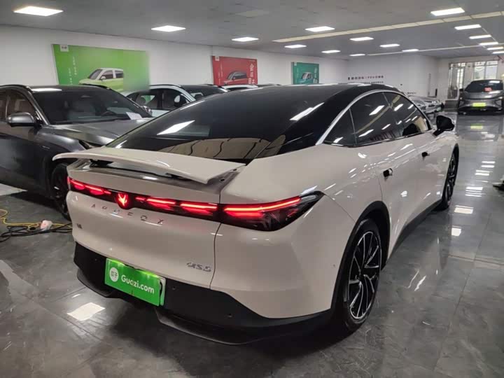 BAIC Arcfox Alpha S5, 2024 — фото 7 из 9