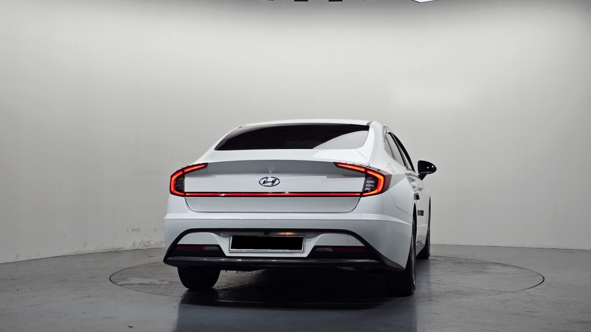 Hyundai Sonata, 2022 — фото 4 из 12
