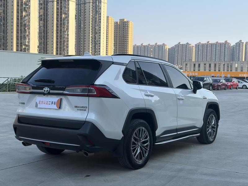 Toyota Wildlander, 2024 — фото 7 из 12