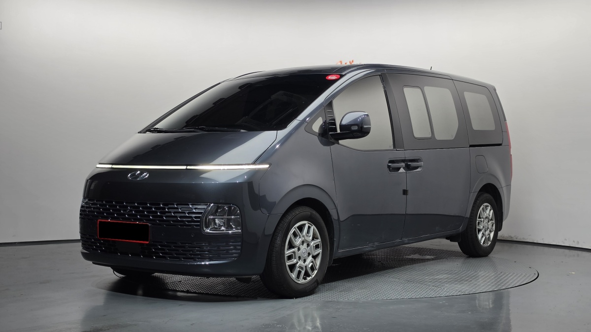 Hyundai Staria, 2023 — купить в Санкт-Петербурге под ключ