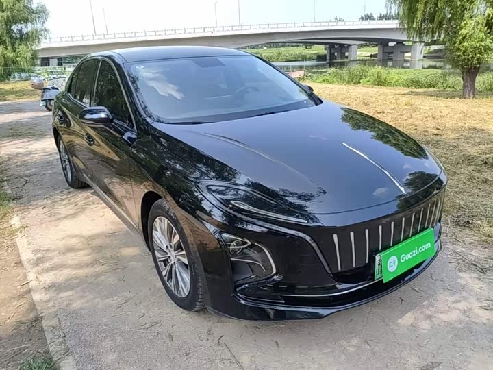 Hongqi E-QM5, 2023 — фото 4 из 9