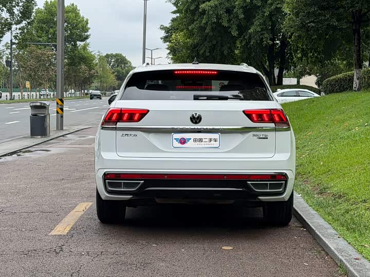 Volkswagen Teramont X, 2022 — фото 5 из 9