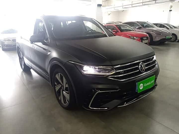 Volkswagen Tiguan L Pro, 2023 — фото 4 из 9