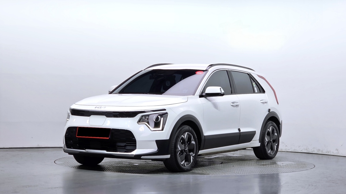 Kia Niro, 2023 — купить в Брянске под ключ