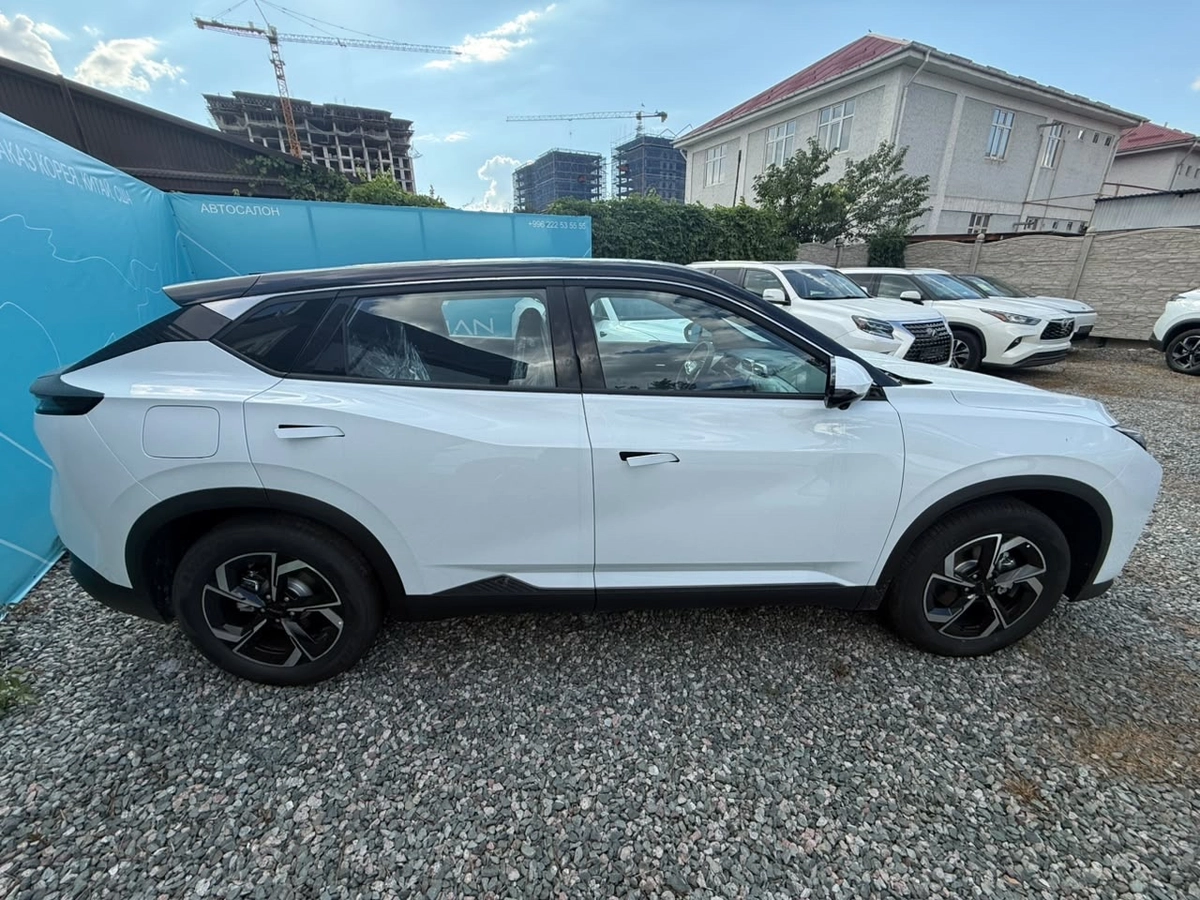 Dongfeng Aeolus L7, 2024 — фото 2 из 12