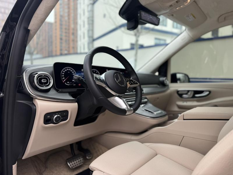 Mercedes-Benz V-Class, 2025 — фото 7 из 11