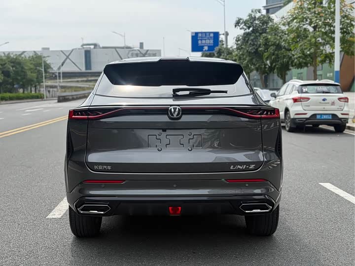 Changan UNI-Z Hybrid, 2024 — фото 5 из 9