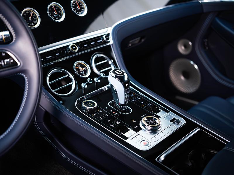 Bentley Continental GT, 2023 — фото 10 из 12