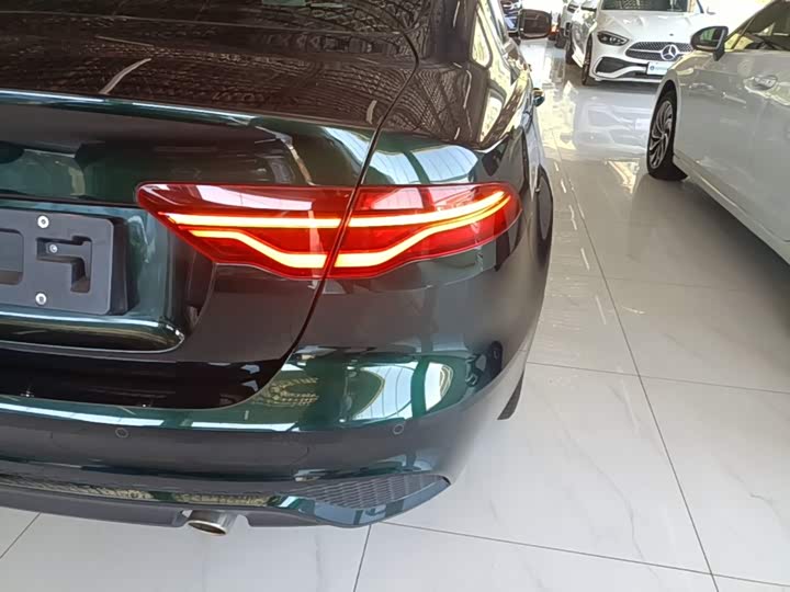 Jaguar XE L, 2023 — фото 8 из 9