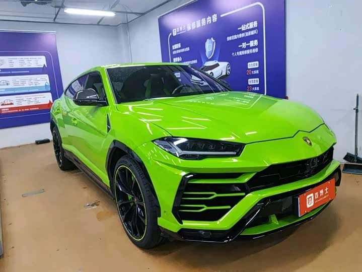 Lamborghini Urus, 2022 — фото 2 из 7