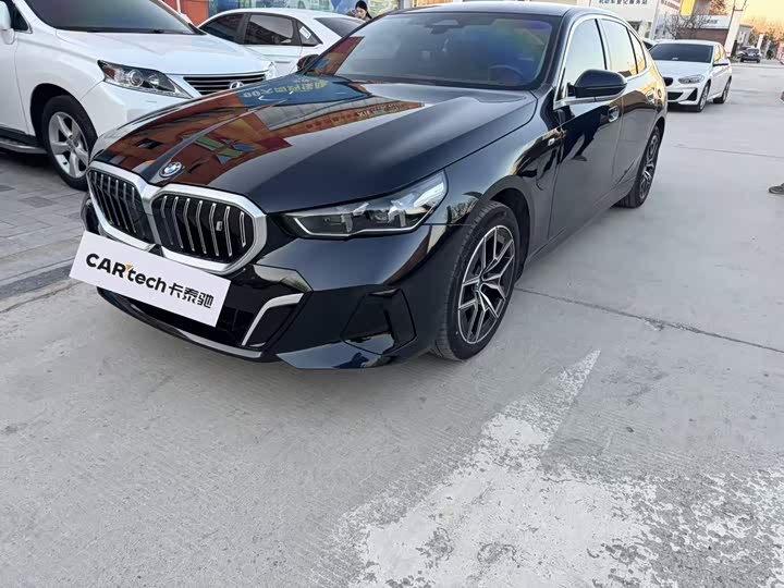 BMW i5, 2024 — фото 2 из 7