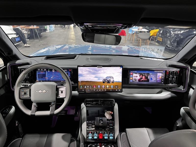 BYD FangChengBao Leopard 5, 2025 — фото 9 из 12