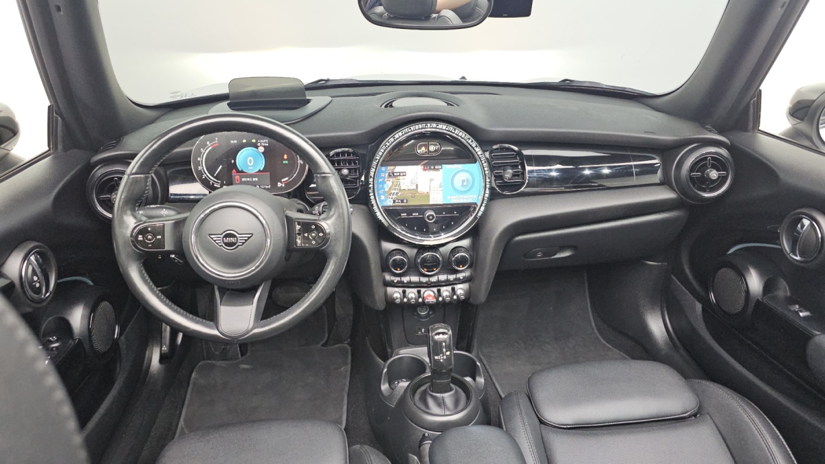 Mini Cooper Convertible, 2023 — фото 7 из 12