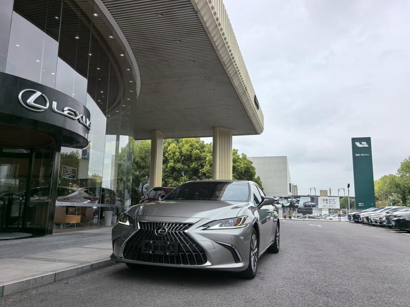 Lexus ES, 2024 — купить в Саранске под ключ