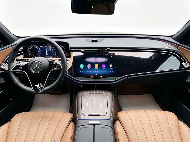 Mercedes-Benz E-Class, 2025 — фото 7 из 9