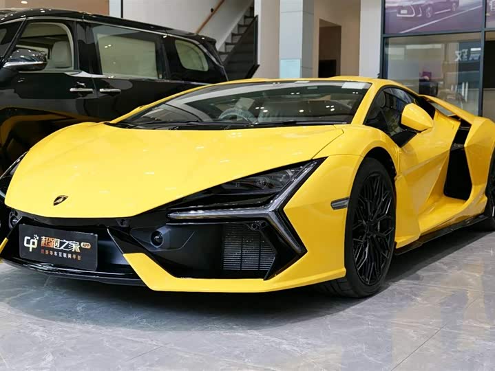 Lamborghini Revuelto, 2025 — купить в Самаре под ключ